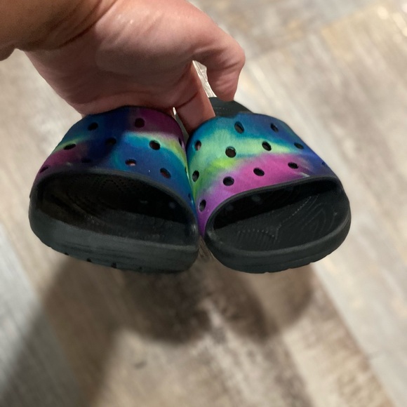 Crocs Classic Out Of This World Slides - Picture 3 of 6